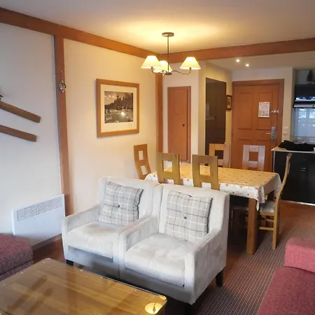 Stunning 3 Bed Duplex In The Heart Of Arc 1950 Village - Sleeps 8 Apartment *